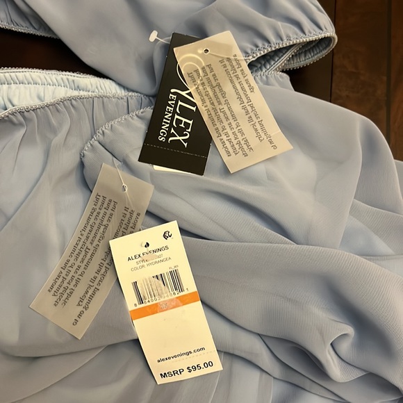 Alex Evenings Plus Size Silky Chiffon Pants - Picture 10 of 10